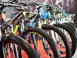 Beloved Bicycle Shop with Growth Potential